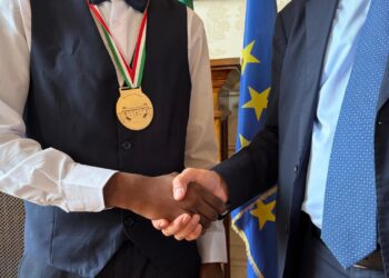 Valditara premia lo studente che salvò la prof, ‘orgogliosi di te’