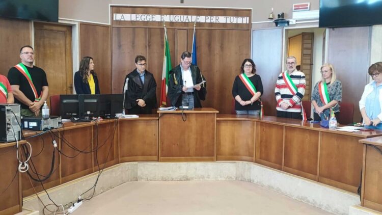 Uccise la moglie a colpi di pistola, condannato all’ergastolo