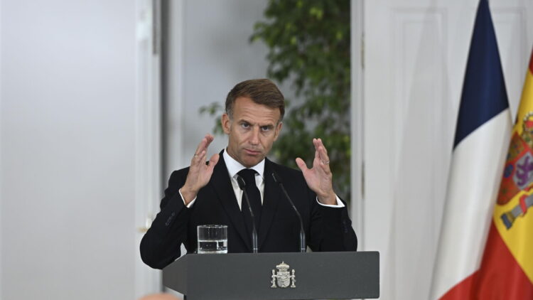 Macron presiede videoconferenza leader G7 sulla situazione energetica mondiale