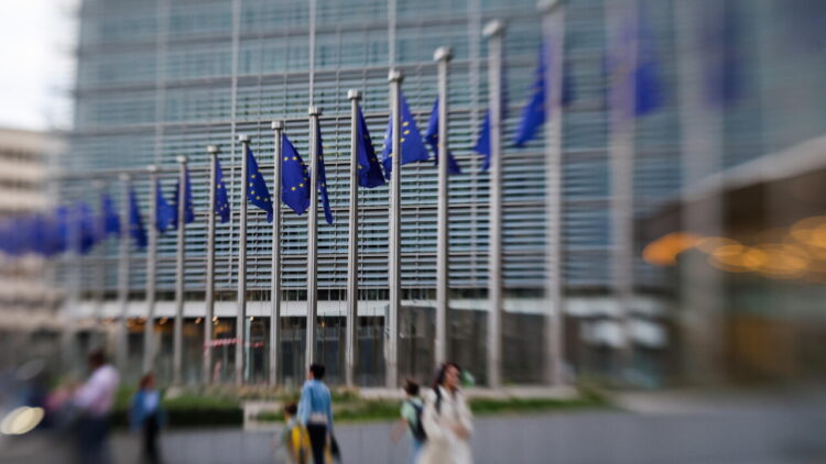 Fonti, via libera della Commissione Ue al piano Safe dell’Italia