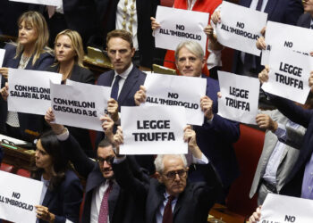 Legge elettorale, verso i ricorsi. ‘Obiettivo pronuncia della Consulta prima del voto’