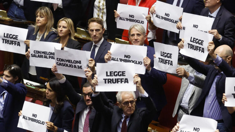 Legge elettorale, verso i ricorsi. ‘Obiettivo pronuncia della Consulta prima del voto’