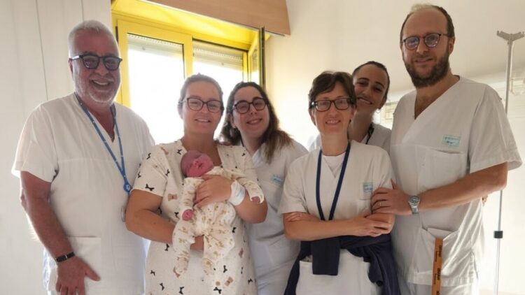 Nascita ‘record’ nel Modenese, partorito bimbo di quasi 6 chili