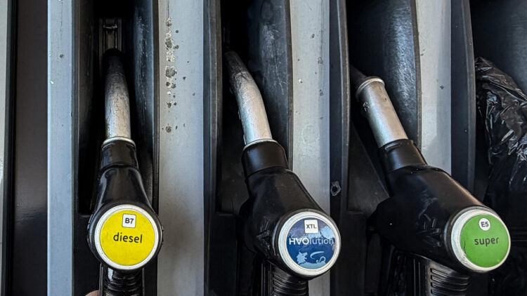 Benzinai lanciano proposta per price cap statale sui carburanti