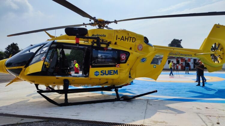 Bambina investita da un’auto nel cortile di casa, è grave