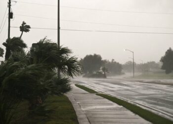Uragano Isaias tocca terra: in migliaia senza elettricità in Alabama, Florida e Georgia