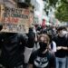 Francia, continua la protesta degli studenti: 600 arresti e 40 presidi feriti