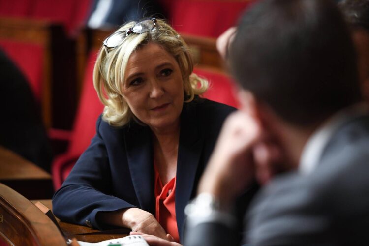Ucraina, Le Pen: “Francia non fornirà più aiuti finanziari a Kiev”