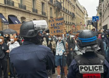 Proteste in Francia, movimento studentesco divide la politica: governo accusa sinistra radicale di strumentalizzare la lotta