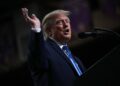 Usa, Trump punge l’Europa: “Facevamo ridere, ora vogliono copiarci”