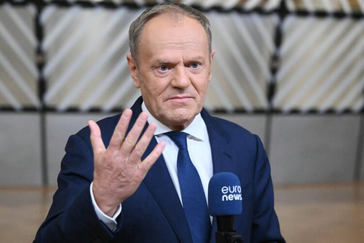 Polonia, piano per uccidere Tusk e ministro della Difesa. Intelligence: “Minaccia presa con la massima serietà”